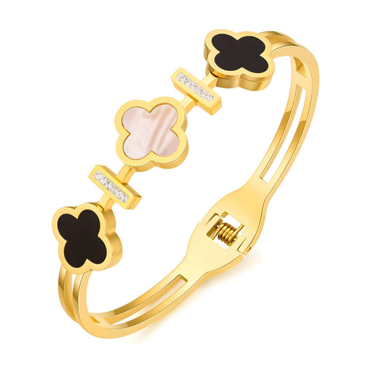 Gold-plated clover bracelet